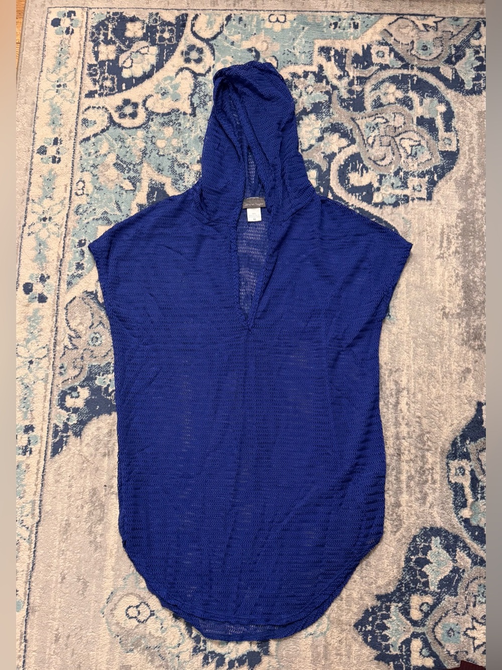 Jordan Taylor blue swim coverup hoodie. Size Medium.